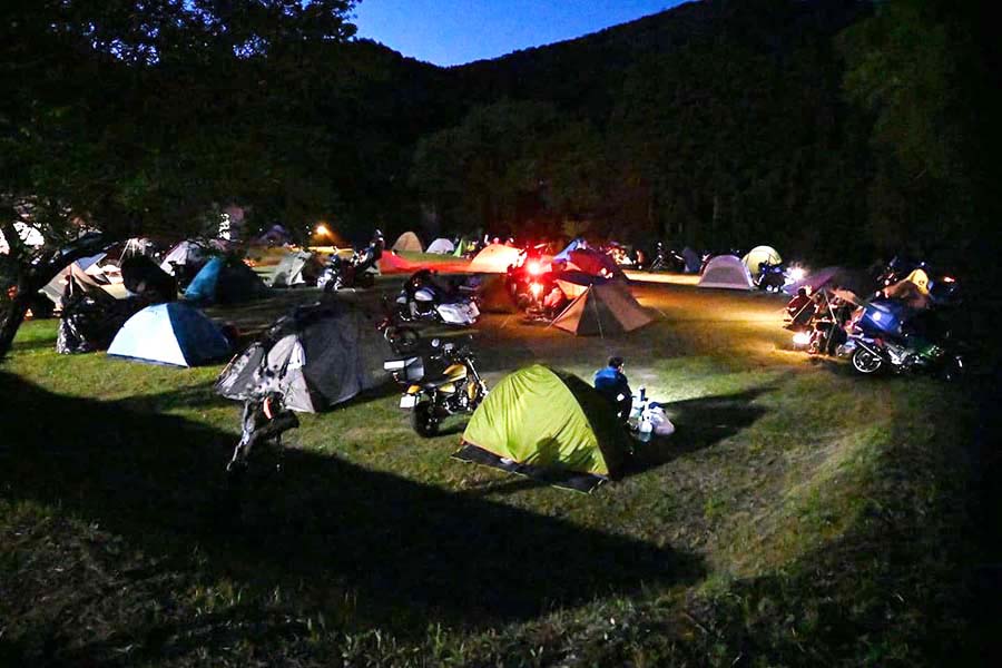 すぐそばにはソロライダース野営場も！