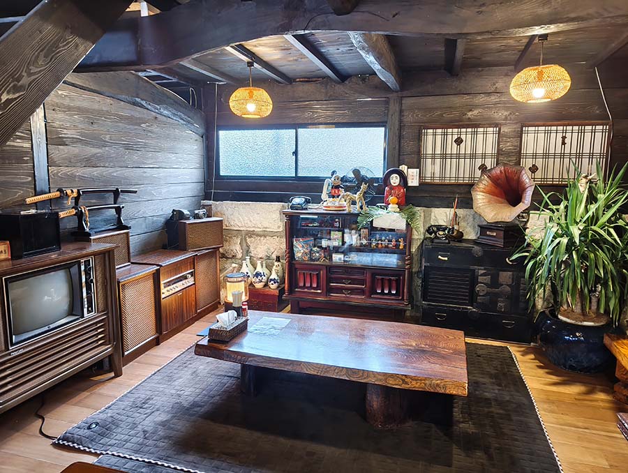 レトロな雰囲気の古民家カフェ